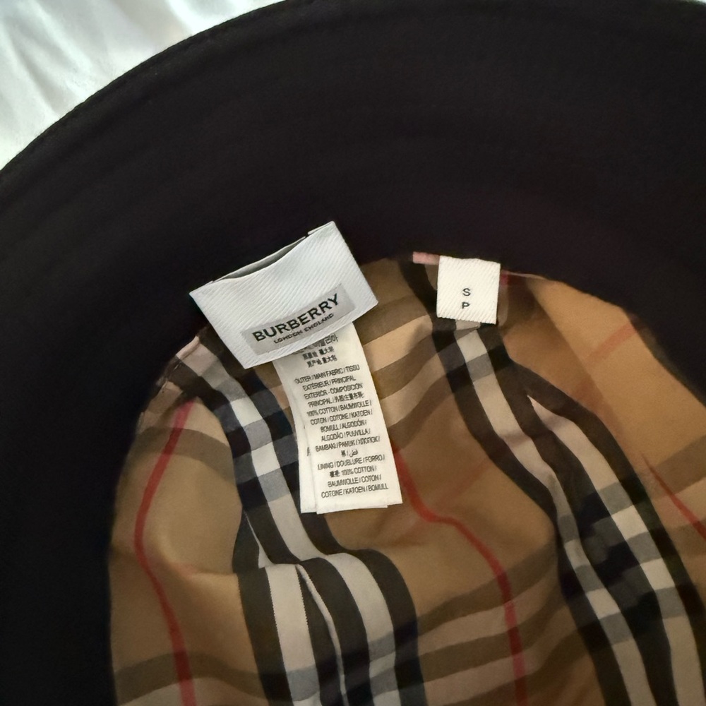 Burberry Classic Black Logo Bucket Hat - Picture 7 of 7